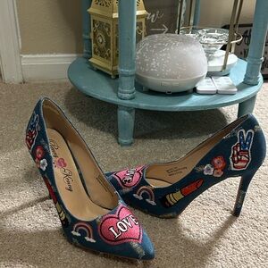 Penny Loves Kenny Mixed blue denim pumps with embroidered rainbow patches Size 9